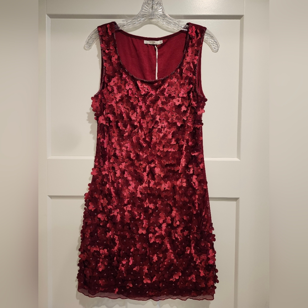 Elegant Red Sleeveless Mini Dress